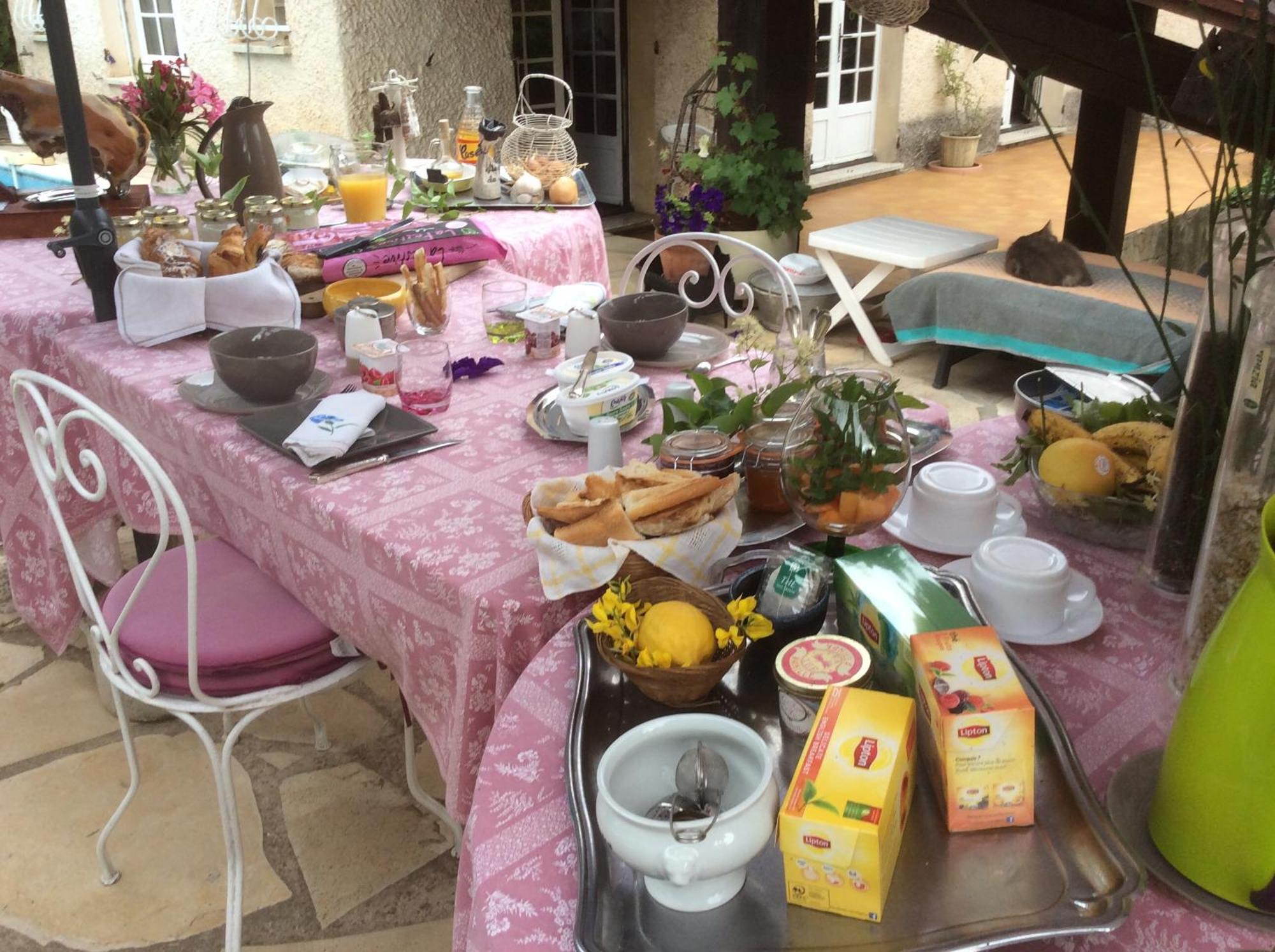 Ferienwohnung Lou Ribas Puyloubier Exterior foto
